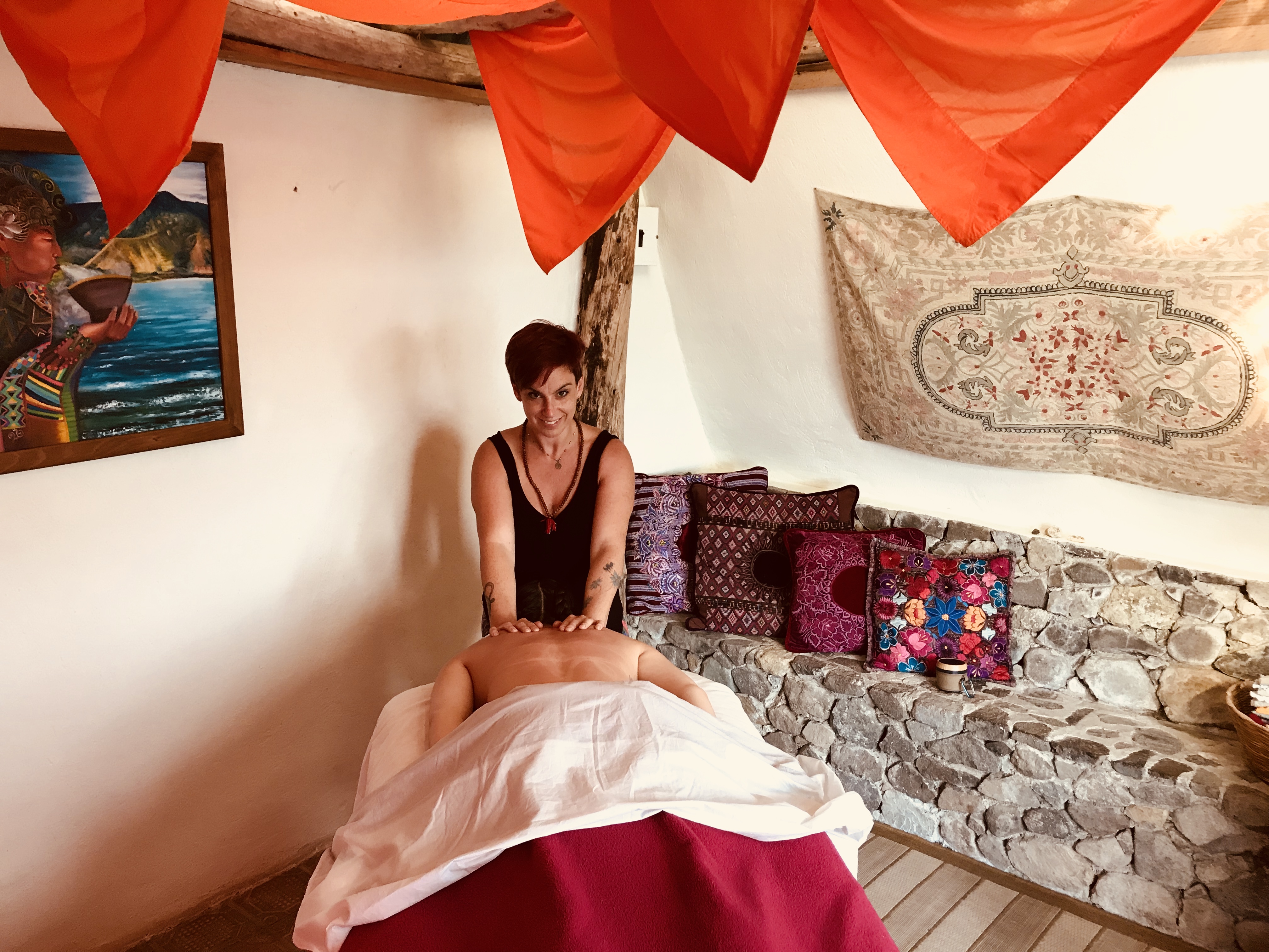 massage hut